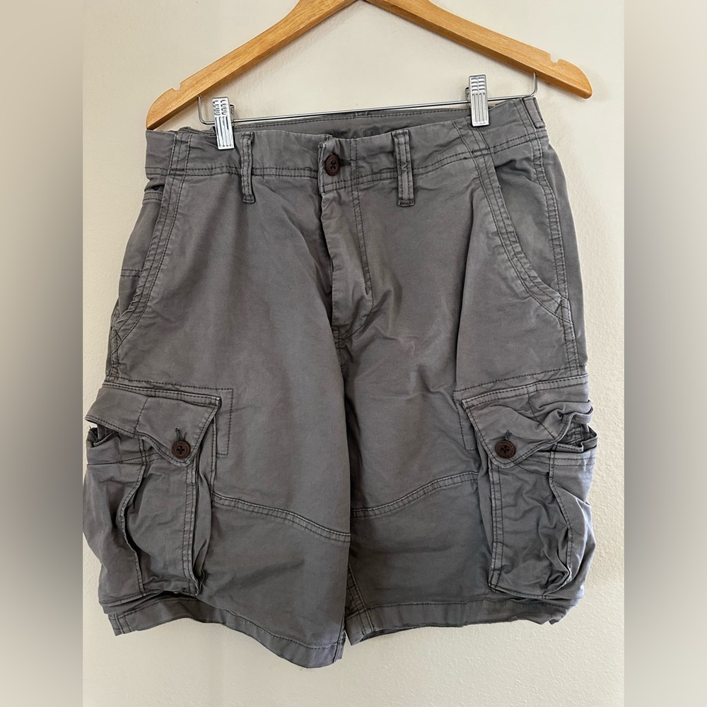 American Eagle Cargo shorts